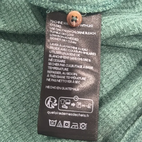 Pilcro Green Buttoned Long Sleeve Top - Picture 9 of 9